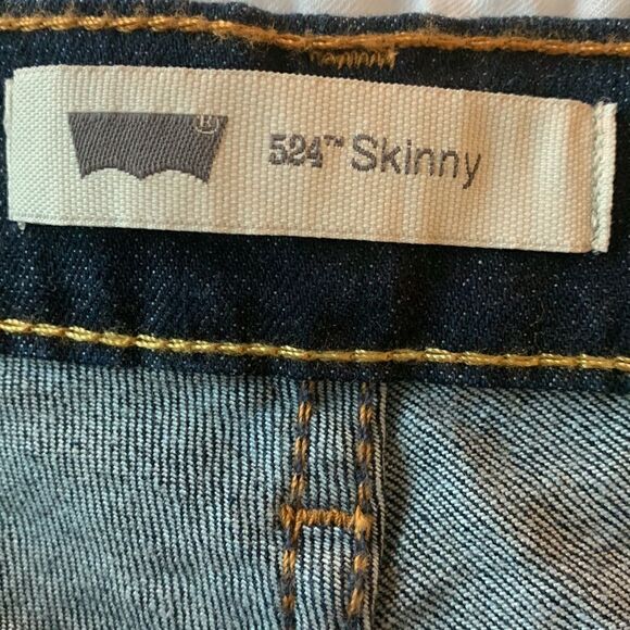 LEVIS, cropped skinny, NWT, size 11,. 30 waist, great style - Picture 2 of 14